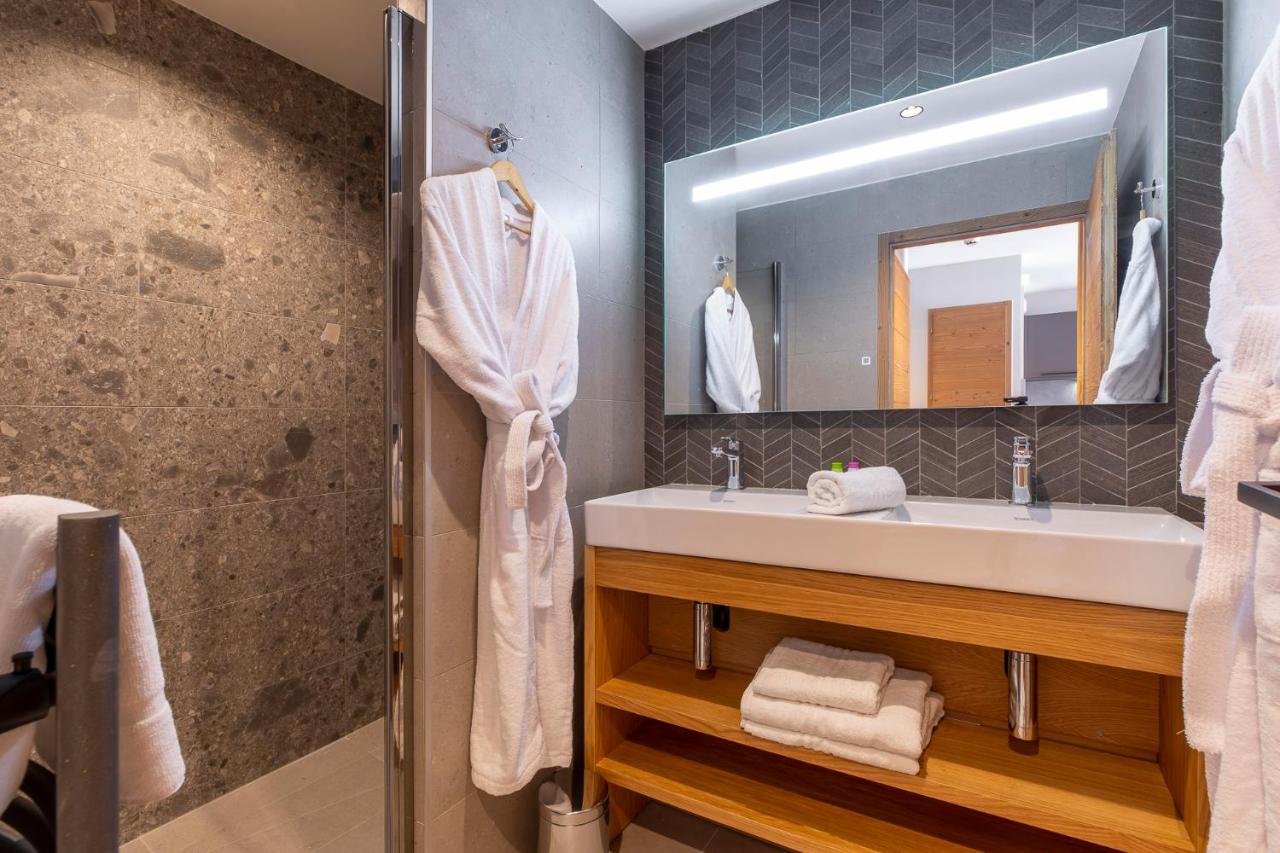 La Cour aux Ecureuils — bathroom 2